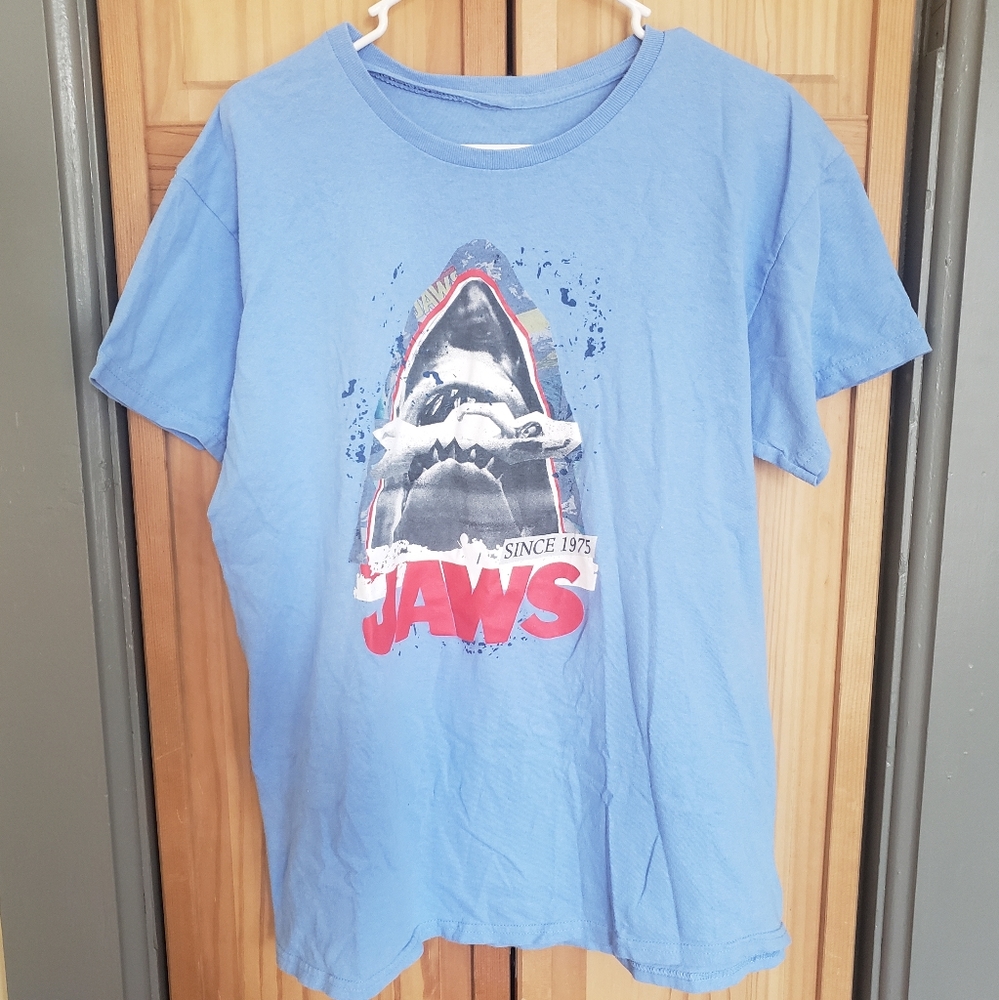 Jaws T-Shirt (LootCrate Exclusive)